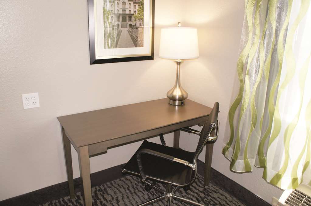 La Quinta Inn And Suites By Wyndham Elkhart Zimmer foto